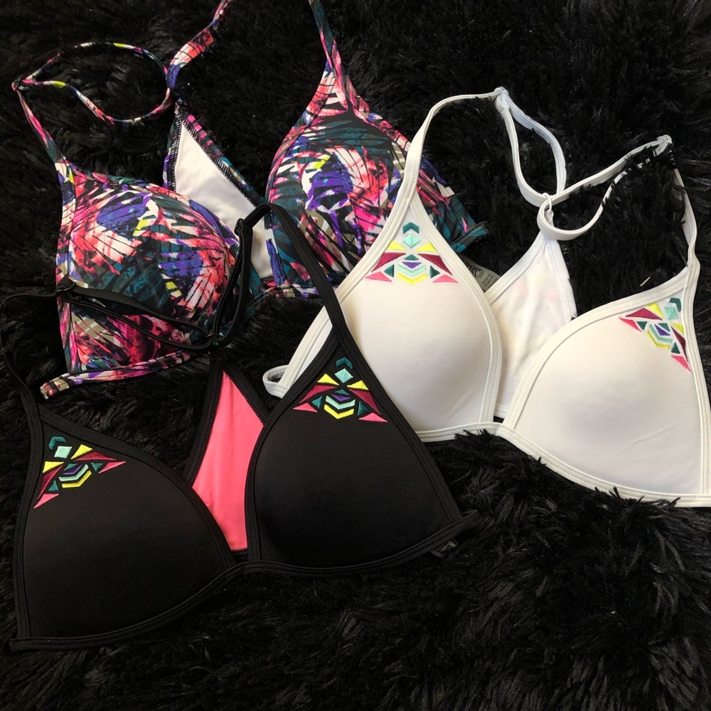 THREE vs pink bikini tops
